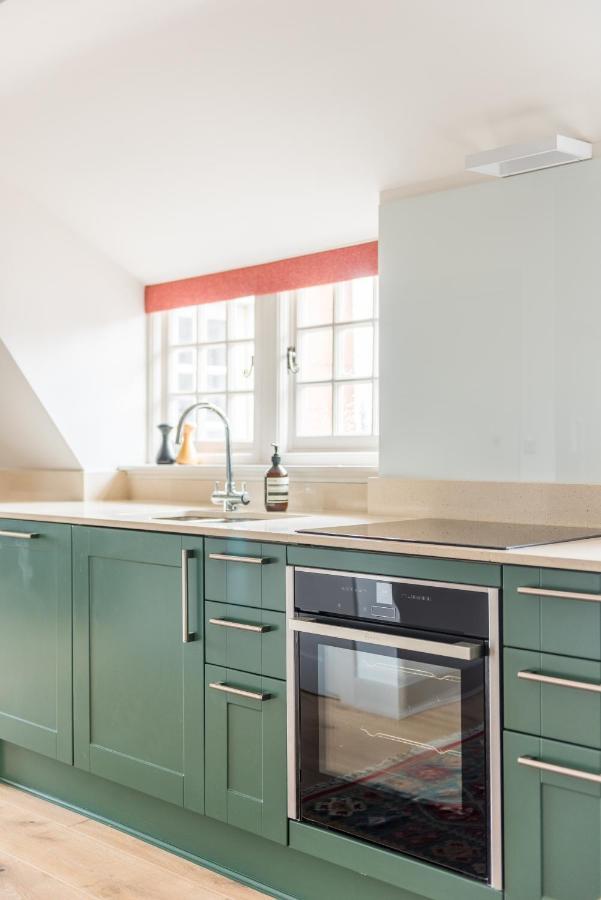 Amazing Penthouse, Stunning Views, Castle 2 Mins Apartment Edinburgh Luaran gambar