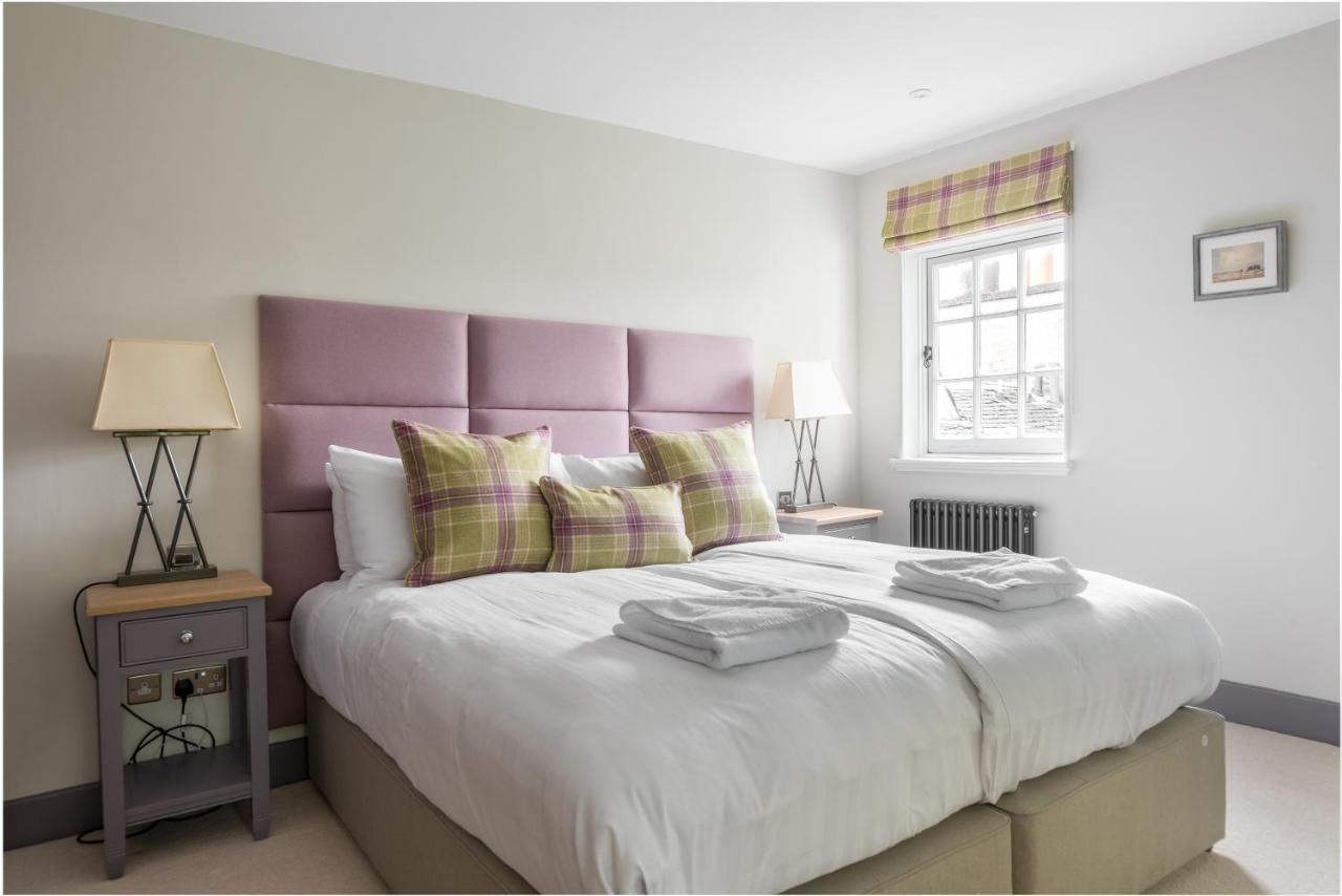 Amazing Penthouse, Stunning Views, Castle 2 Mins Apartment Edinburgh Luaran gambar