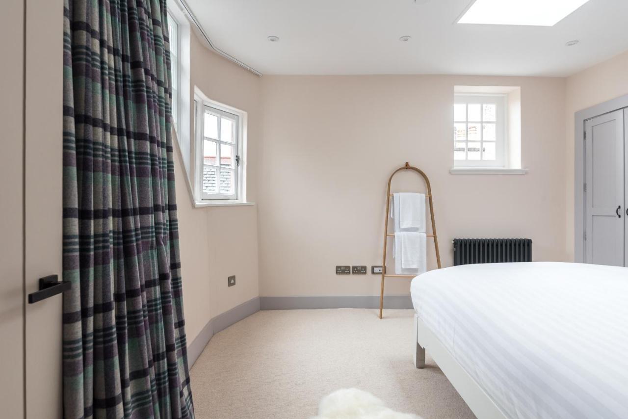 Amazing Penthouse, Stunning Views, Castle 2 Mins Apartment Edinburgh Luaran gambar